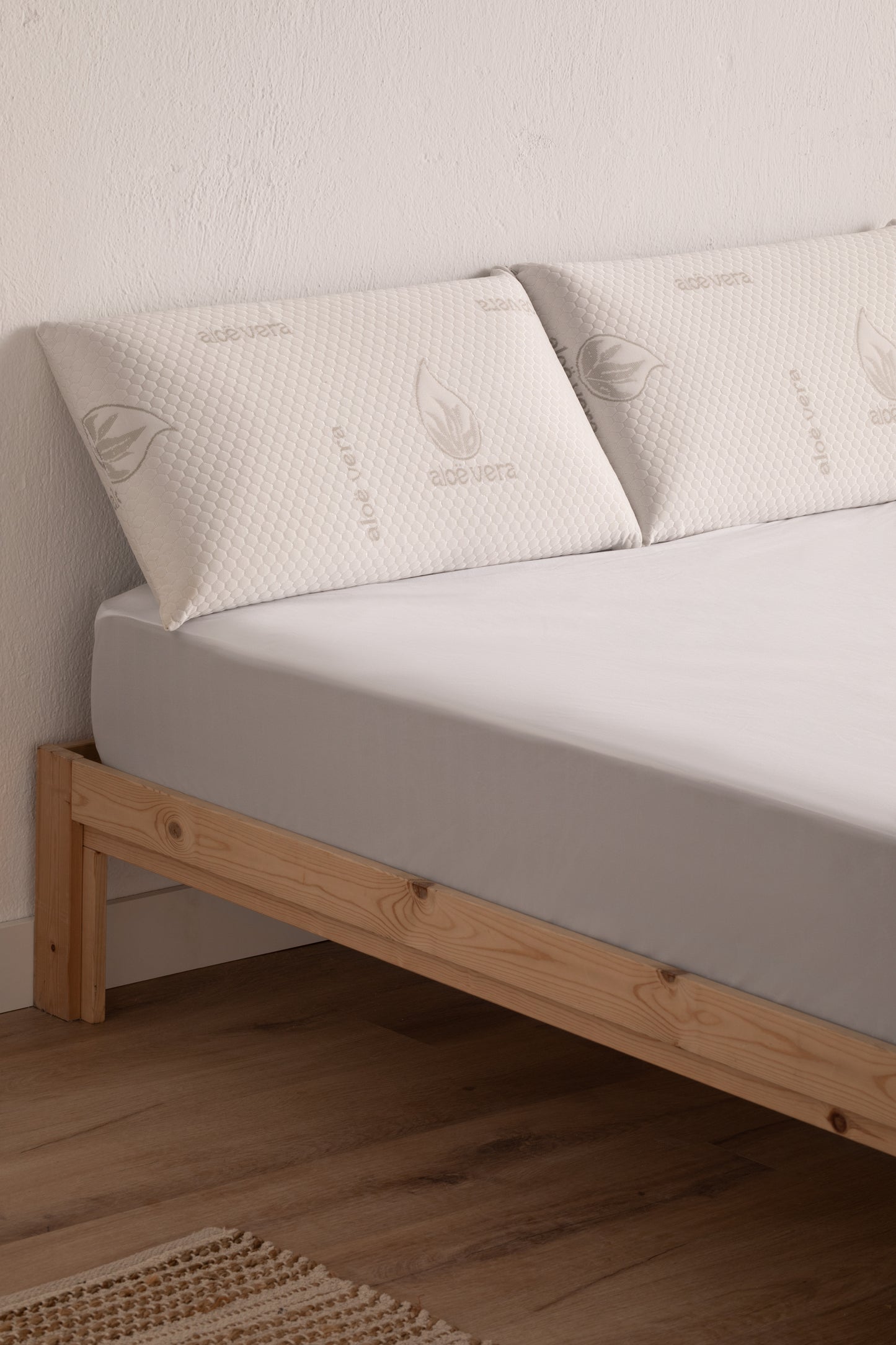 Pack | Almohada viscoelástica y Protector Colchón Premium Tencel